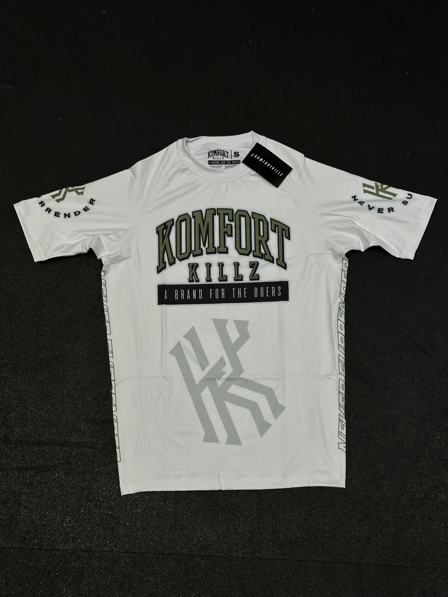 NEVER SURRENDER - MIX & MATCH - WHITE - RASH GUARD