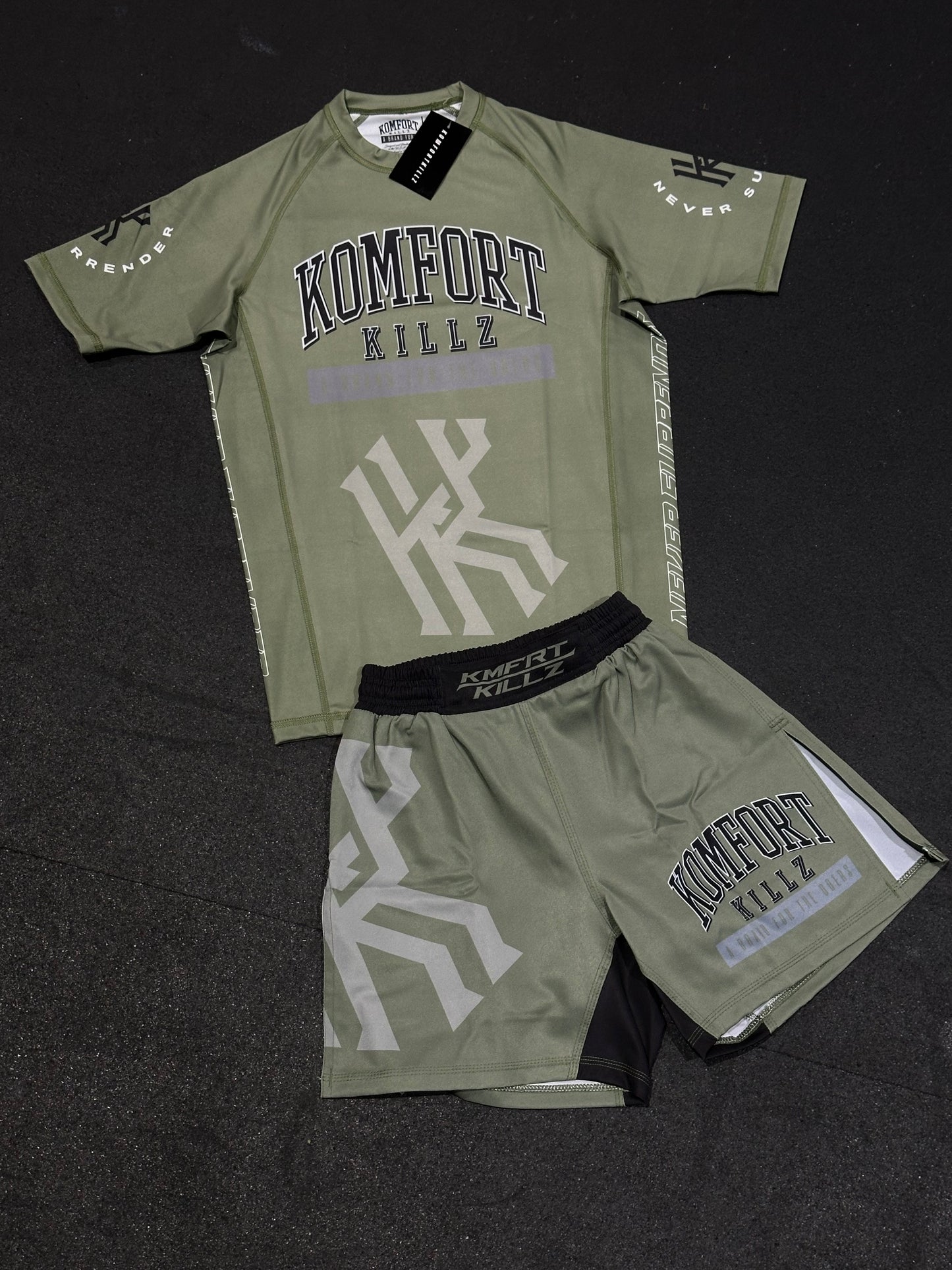 NEVER SURRENDER - MIX & MATCH - OLIVE GREEN - RASH GUARD