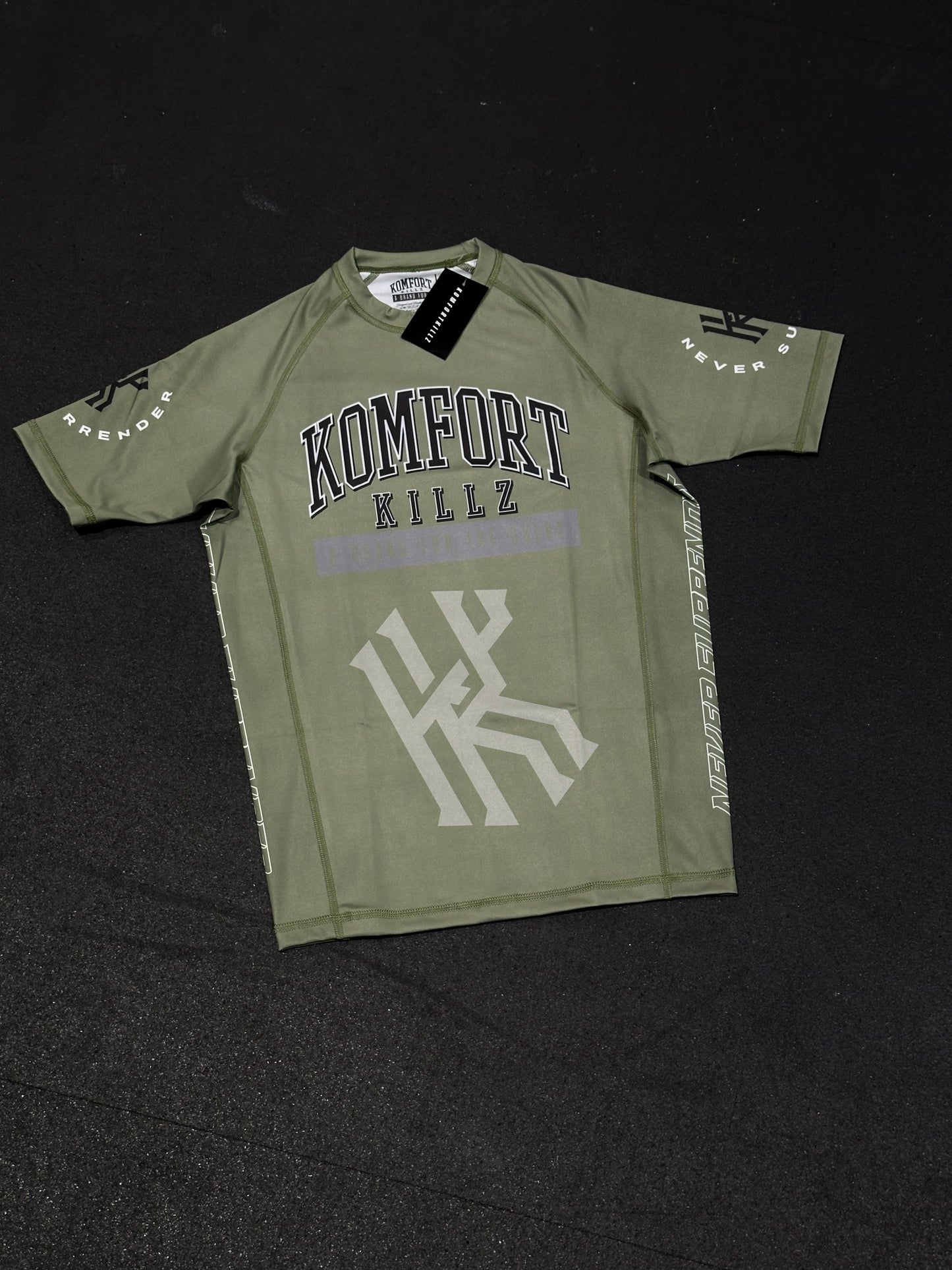 NEVER SURRENDER - MIX & MATCH - OLIVE GREEN - RASH GUARD