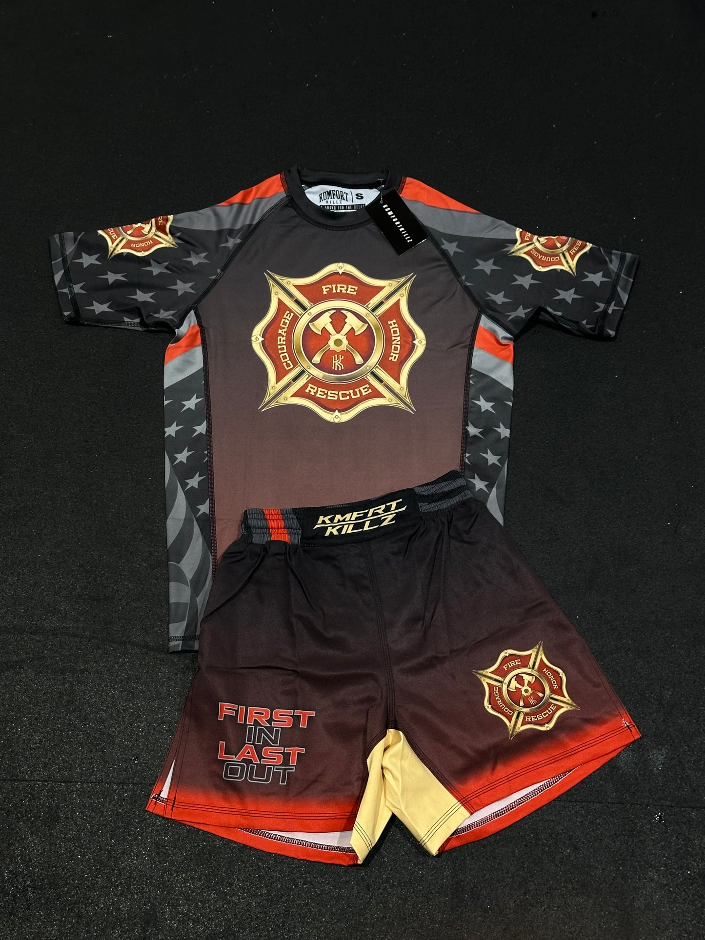 FIRST IN, LAST OUT - RASH GUARD