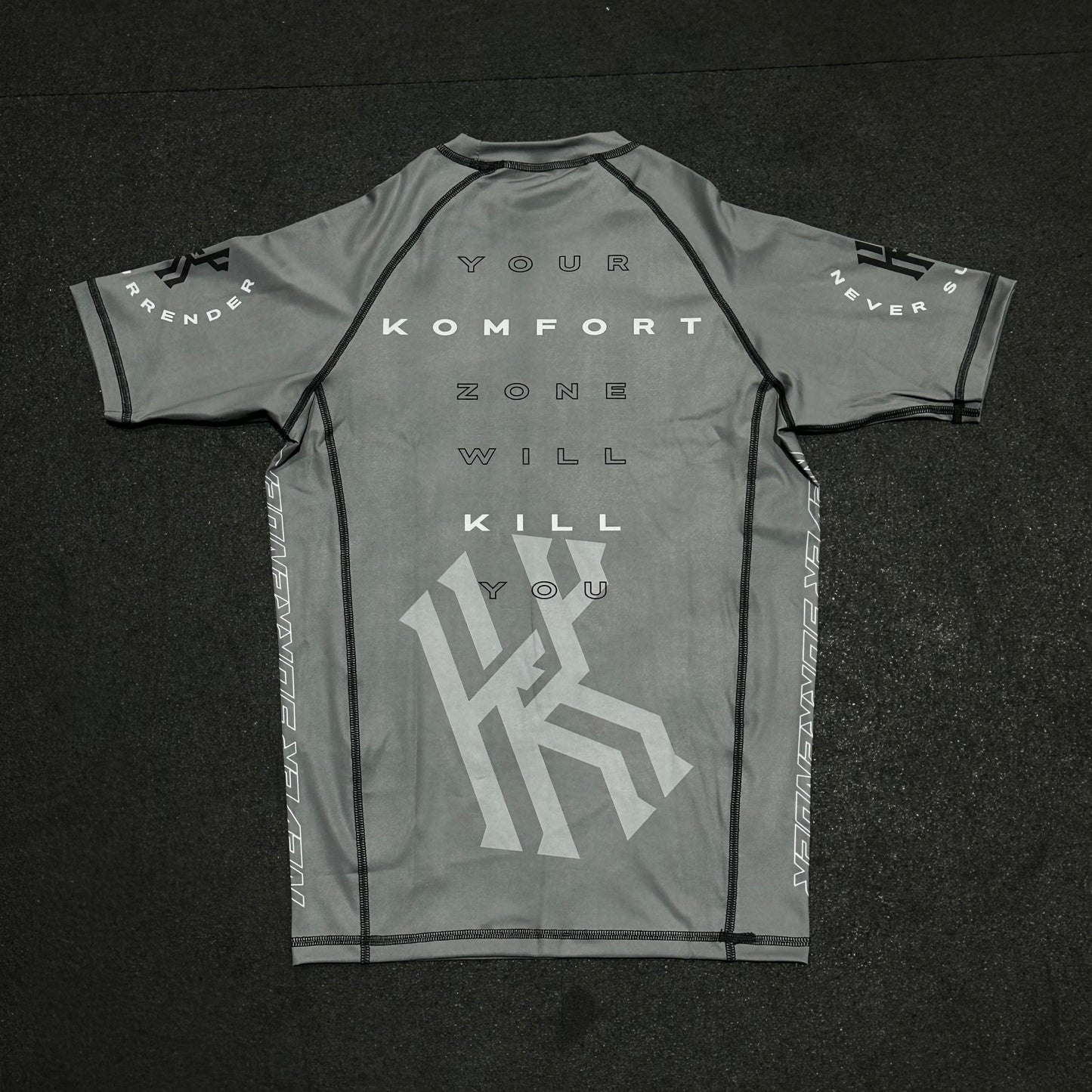 NEVER SURRENDER - MIX & MATCH - GREY - RASH GUARD