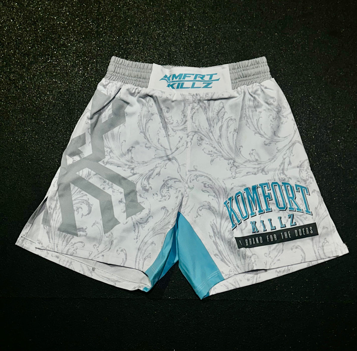THE WHITE MONSTER - SHORTS (MEN’S)