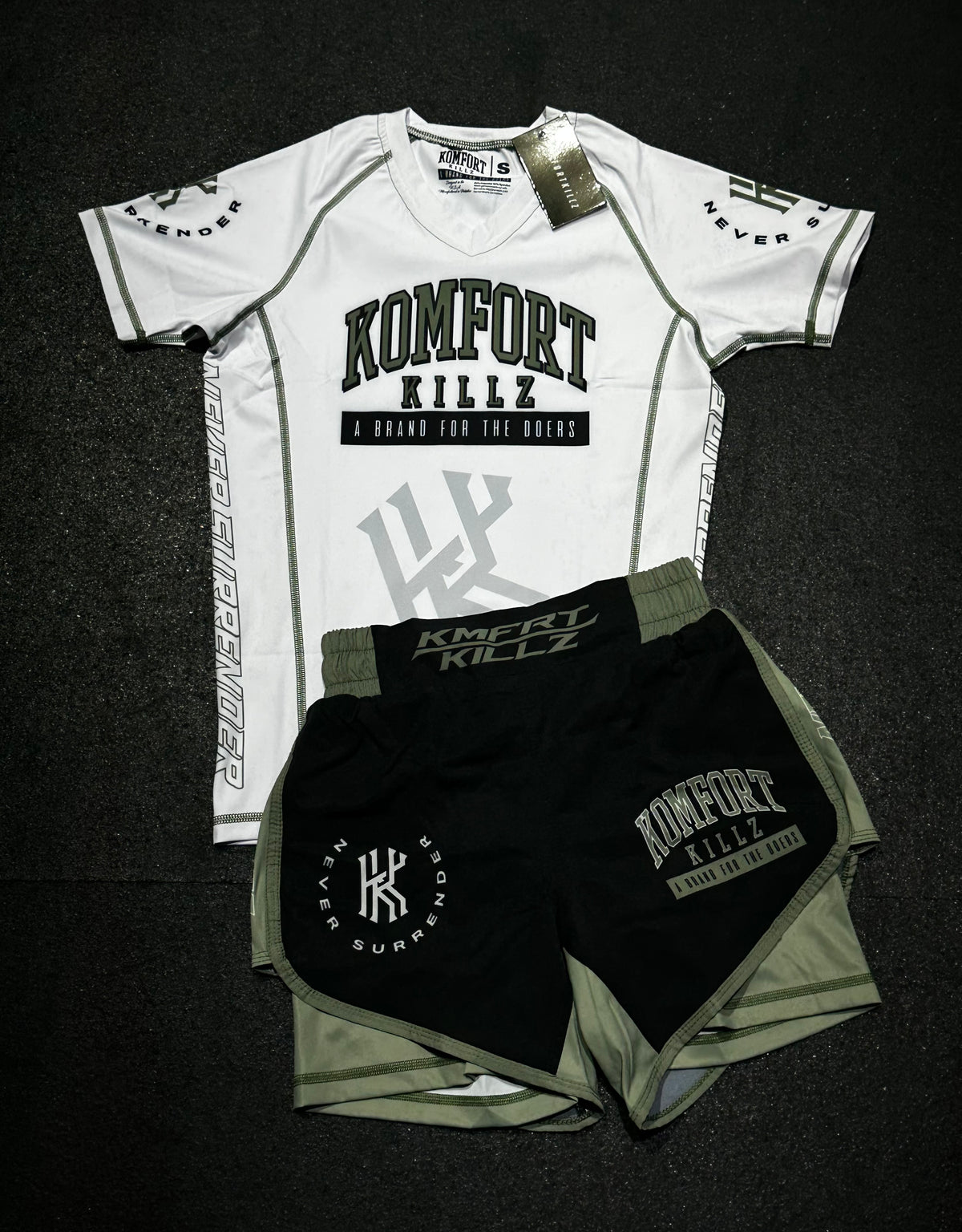 NEVER SURRENDER - MIX & MATCH - SHORTS (LADIES)