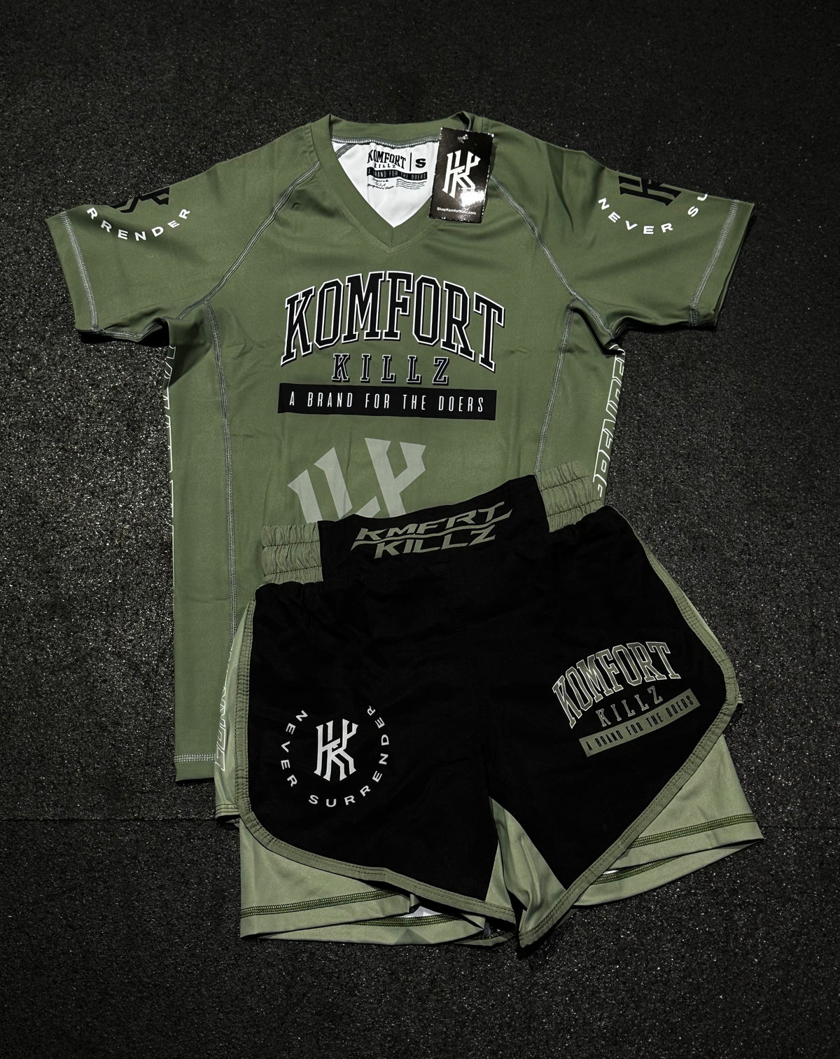 NEVER SURRENDER - MIX & MATCH - SHORTS (LADIES)