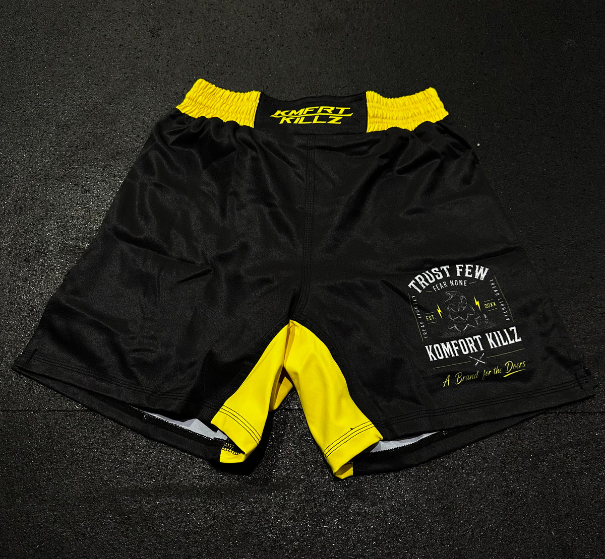 TREAD LIGHTLY - SHORTS (MEN’S)