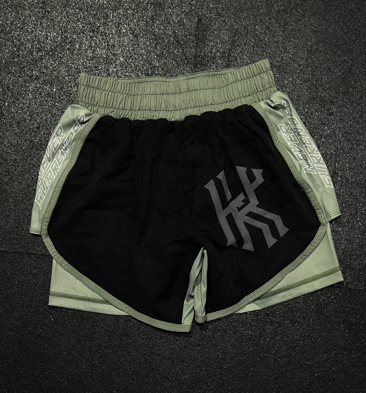 NEVER SURRENDER - MIX & MATCH - SHORTS (LADIES)